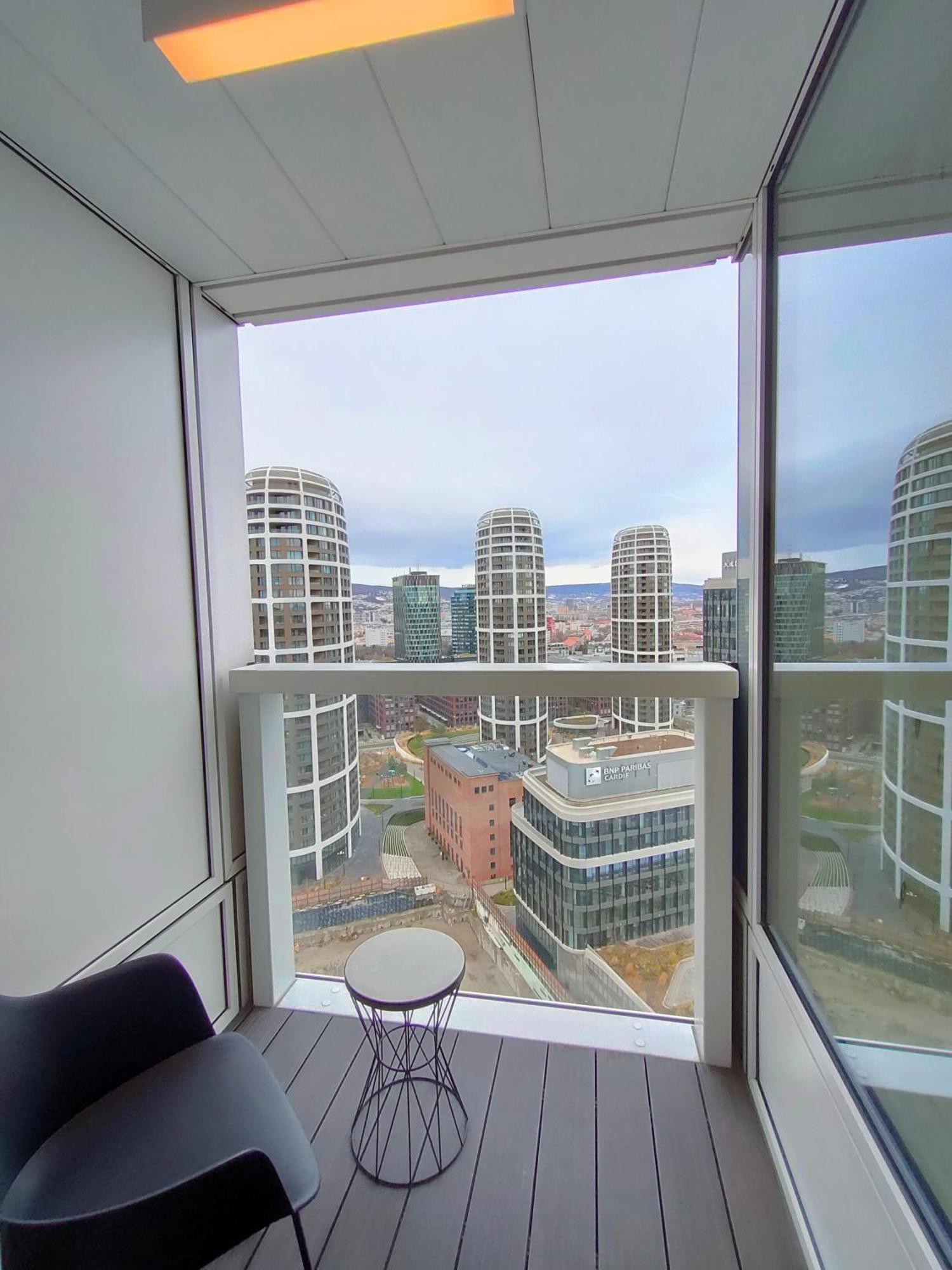 Sag Romantic 22 Floor Panorama City Free Parking Free Wifi Bratislava Eksteriør bilde