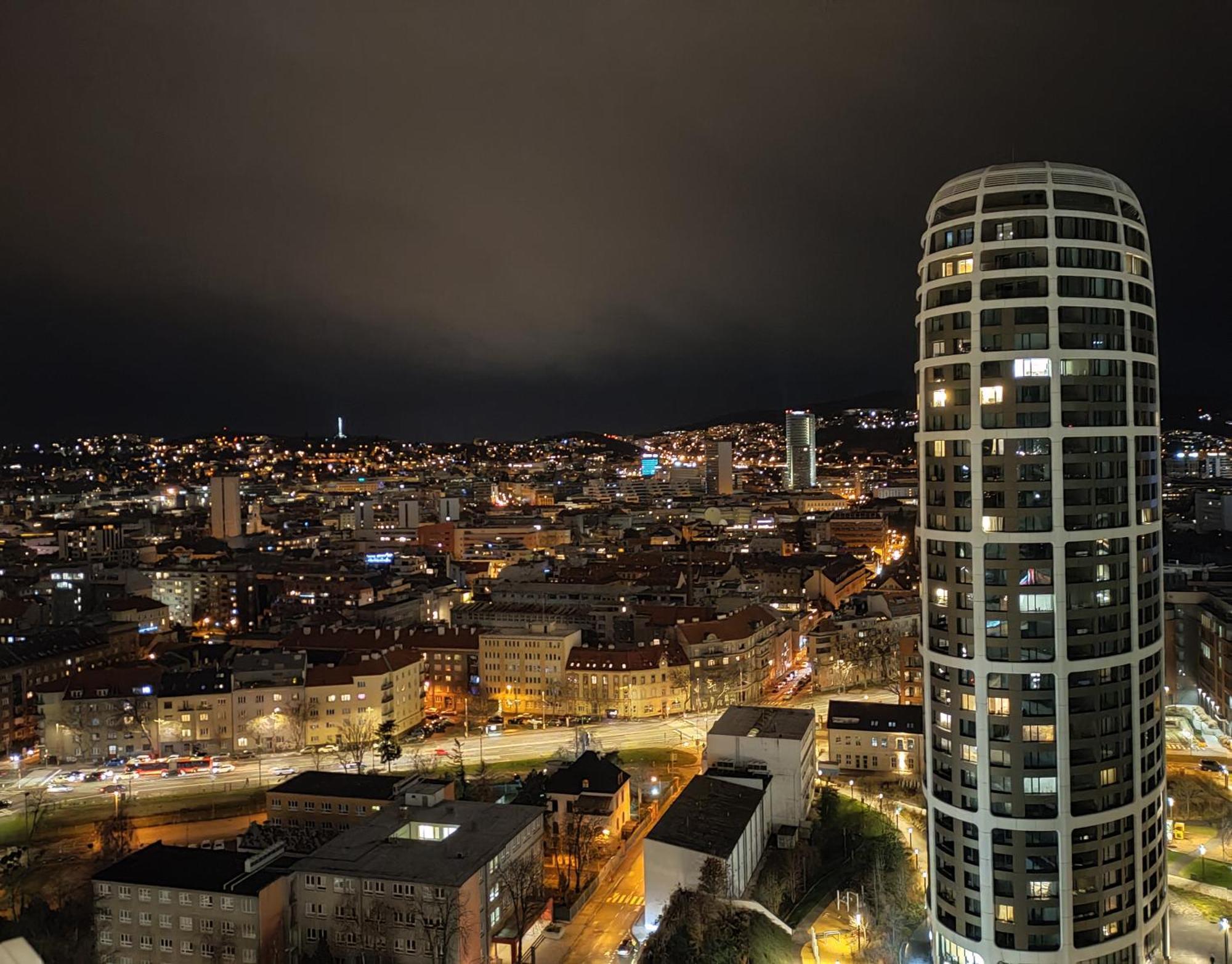 Sag Romantic 22 Floor Panorama City Free Parking Free Wifi Bratislava Eksteriør bilde